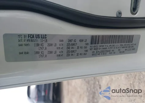 2019 Jeep Compass Latitude 4X4 from USA, damaged, VIN 3C4NJDBB5KT656449